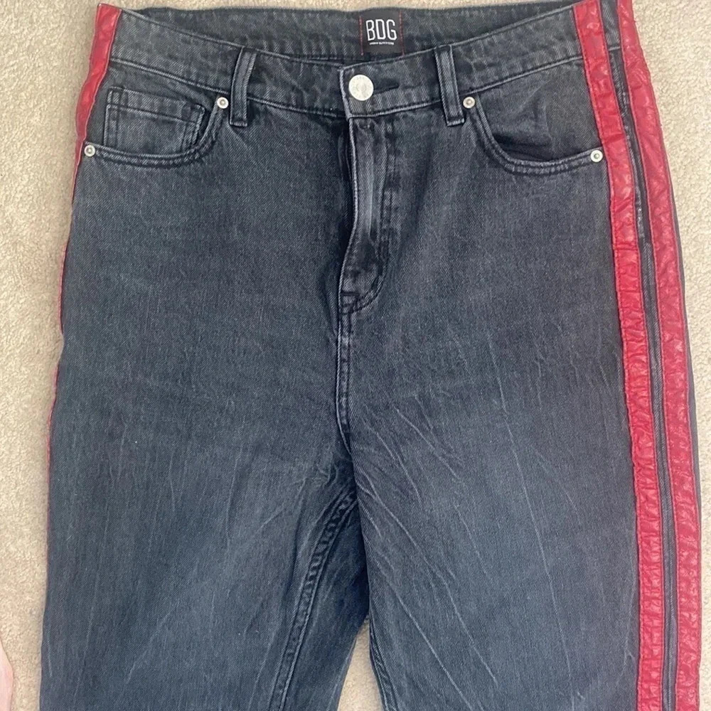 BDG black high rise jeans size 29